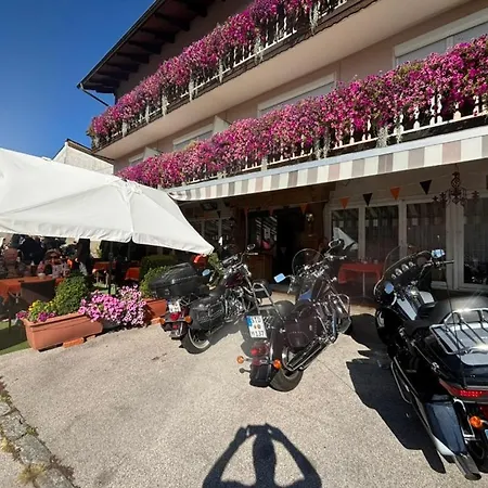 בית הארחה Gaestehaus Trink 3*