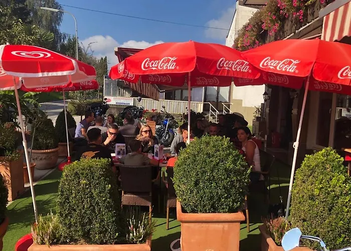 בית הארחה Gaestehaus Trink 3*